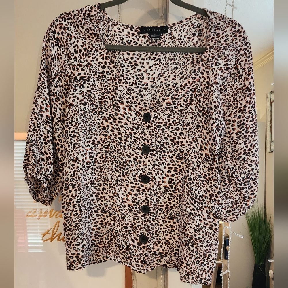 Sanctuary V-Neck Button Front Leopard Print Top Size Medium